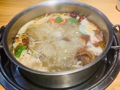 酸萝卜鸭架汤-守柴炉烤鸭(科华中路王府井店)