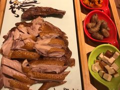 -有红鸡毛店·川菜(建设路店)