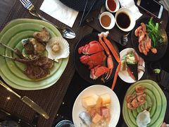 唐拉雅秀思创-唐拉雅秀酒店-西锦汇空中BBQ·思创餐厅