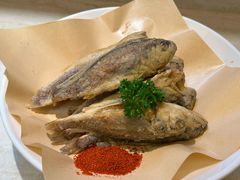 -阿瓦山寨·湘菜现炒·剁椒鱼头王(咸阳总店)