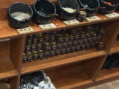 -独食火锅·半米屋台(直营总店)