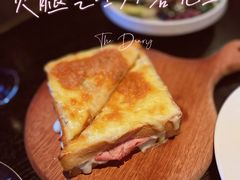 -wineapp葡萄酒餐吧(外滩金融中心店)