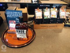 -星巴克臻选(上海合生汇1F店)