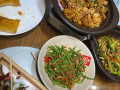 -黄泥岗·地道湖北菜(奥特莱斯店)