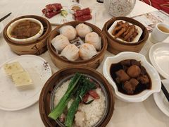 -万山楼海鲜酒家·二十三年老字号