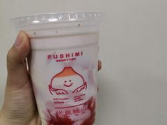 招牌大福草莓奶茶-伏小桃(萧山银隆店)