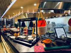 -亚龙湾希尔顿自助餐厅·海鲜·烧烤·沙滩BBQ·现场乐队