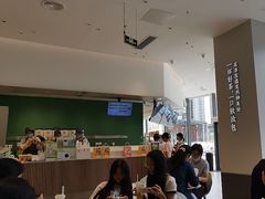 -奈雪的茶(优特汇店)