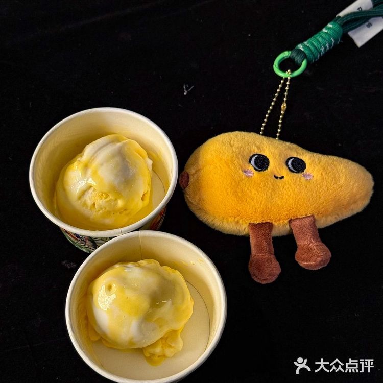 泰料脑袋集合！吃到上海no.1芒果冰了🥭