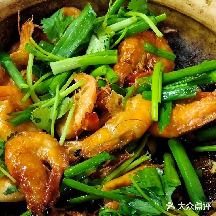 抵食夹大件的煲仔菜～秋哥美食