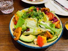 夏威夷缤纷水果鲜虾色拉-1886德国汽车餐厅(福田星河COCO Park店)