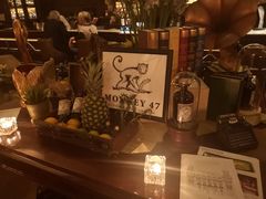 -LONG BAR 廊吧(外滩华尔道夫酒店)