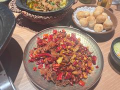 -川堂风·跷脚牛肉·乐山爆炒(宝山日月光店)