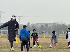 -Riverside河畔少儿足球培训(前滩店)