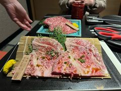 -山川小町·极番烧肉(新地假日广场店)