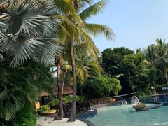 -三亚湾海居铂尔曼度假酒店