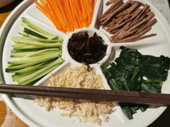 鸡丝凉米线-云海肴云南菜(花园城店)