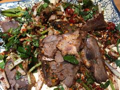 -大众跷脚牛肉馆·非遗传承单位(峨眉山店)