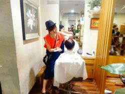 燕子老师在剪发-木北造型