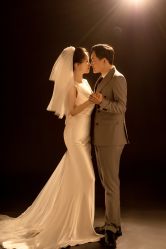 -雪中彩影婚纱摄影·微光艺术中心