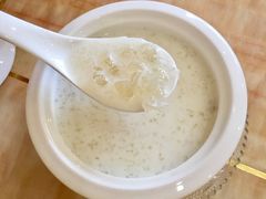 鮮奶雪蓮子雪燕-森记港式甜品(怡丰苑店)