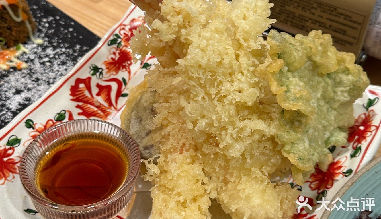 周末和朋友相约日料局