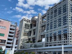 -富士电视台总部大楼