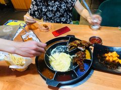 -肥肥虾庄·金牌油焖大虾(杨园滨江时代walk店)