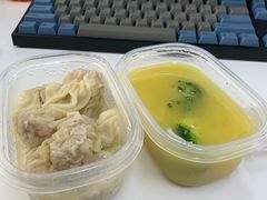 鱼翅黄汤港式净云吞-立哥港式茶餐厅