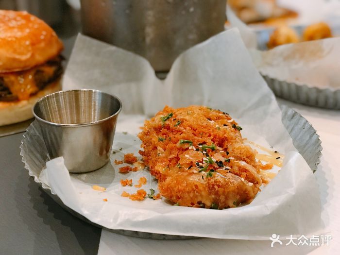 青苔行星·现代蔬食料理荔蓉炸素排图片