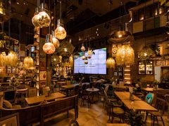 大堂-临界音乐酒馆·小龙虾·江湖菜(华熙LIVE·鱼洞店)
