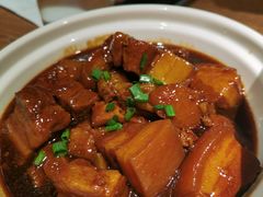 脆姜红烧肉-周家二小姐的菜·扬州菜·香炒蟹·狮子头(江都金鹰店)