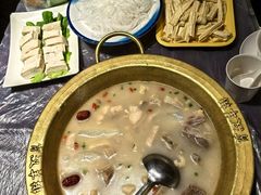元气满满羊肉羊杂煲-霄汉羊排(万松园一店)