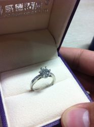 我的婚戒-威德钻石-克拉钻大本营(南京东路店)