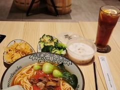 -俏凤凰(美林M·LIVE天地东座店)