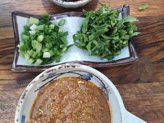 -毛辣果·贵州红酸汤牛肉火锅(西单店)