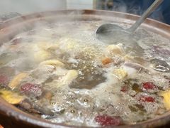 连州果园鸡-威邵鸡煲(西华路总店)