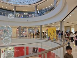 -奈尔宝·儿童乐园·亲子餐厅(华采天地店)