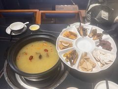 -野菌皇海景野生菌火锅(滨海大道店)