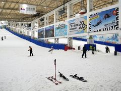 -乔波室内滑雪场