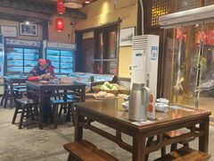 -富正毅三下锅·湘西韵味(天门山索道店)