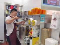 -阿姨奶茶专卖(舌涧道杭州惠民路创始店)