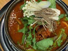 土豆排骨火锅-喇喇排骨火锅·传统韩式脊骨汤(望京西园总店)