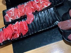 -果松木炭酸菜铜火锅·外婆参鸡汤