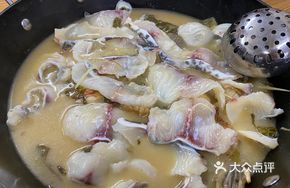 Sour Cabbage and Clam Stew