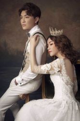 点击看大图 -挪娅婚纱摄影皇家会所
