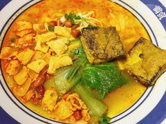 -霸蛮湖南菜·牛肉粉(荣京西街店)