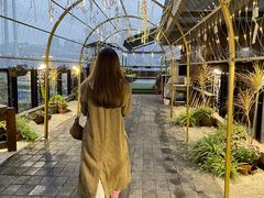 -冰冰龙虾·江湖菜·花园江景餐厅