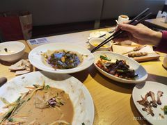 -关东小磨东北菜(上海长风大悦城店)