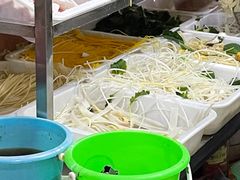 -老邮差酸辣粉麻辣烫(步行街店)